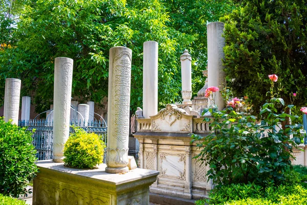 Istanbul Turchia Maggio 2022 Vecchio Cimitero Con Tombe Marmo Tomba — Foto Stock