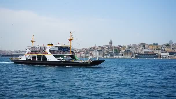 Стамбул Туреччина Травня 2022 Вид Насип Воду Кораблі Стамбулі Літній — стокове відео