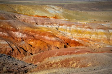 Altai Dağları 'ndaki renkli Mars' ta kumtaşının doğal dokusu, Altai Cumhuriyeti, Rusya 'da Mars 1 olarak adlandırılır. Yüksek kalite fotoğraf