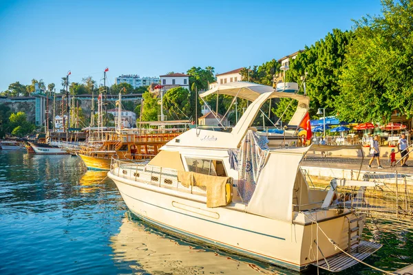 アンタルヤ トルコ 9月10 2022 アンタルヤKaleiciの旧市街の港 アンタルヤの旧市街 トルコ 高品質の写真 — ストック写真