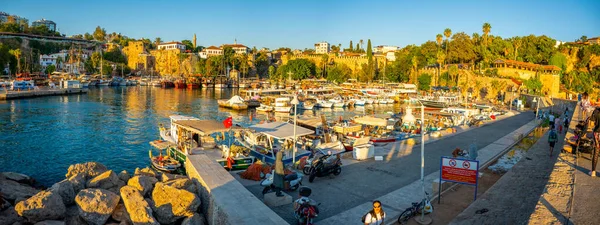 Antalya Turchia Settembre 2022 Porto Nella Città Vecchia Antalya Kaleici — Foto Stock