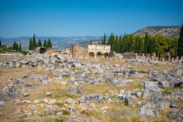 Ερείπια Στην Αρχαία Πόλη Της Ιεράπολης Pamukkale Τουρκία Υψηλής Ποιότητας — Φωτογραφία Αρχείου