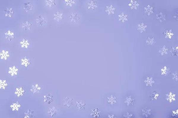 Αφηρημένο χριστουγεννιάτικο φόντο σε πολύ peri χρώμα 2022. Violet κομφετί σε βιολετί φόντο, αντίγραφο χώρου για κείμενο — Φωτογραφία Αρχείου