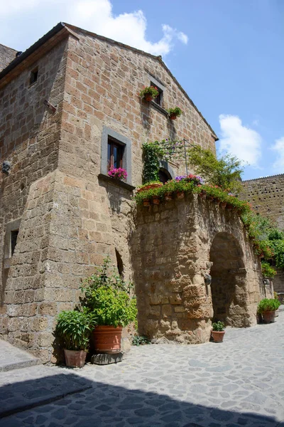 Italienisches Sonderdorf Stirbt Civita Bagnoregio — Stockfoto