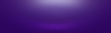 Stüdyo Arkaplan Konsepti - ürün için soyut boş ışık gradyanı mor stüdyo odası arka planı. Düz Stüdyo arkaplanı.