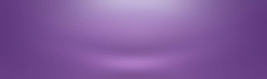 Stüdyo Arkaplan Konsepti - ürün için soyut boş ışık gradyanı mor stüdyo odası arka planı. Düz Stüdyo arkaplanı.