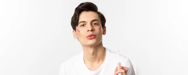 Close Beautiful Gay Man Glitter Face Pucker Lips Applying Lip — Stock Photo, Image