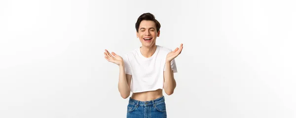 Lgbtq Conceito Orgulho Feliz Jovem Gay Homem Sorrindo Rindo Batendo — Fotografia de Stock