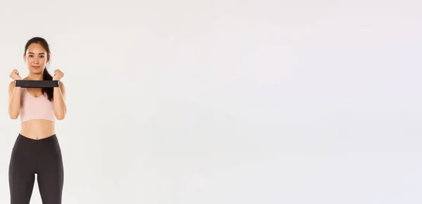 Повна Довжина Усміхненої Рішучої Струнка Брюнетка Азіатська Фітнес Дівчина Тренувальний — стокове фото