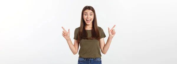 Retrato Feliz Sorprendida Joven Pie Aislado Sobre Fondo Gris Mirando —  Fotos de Stock