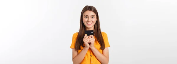 Mooi Vriendelijk Glimlachen Zelfverzekerd Meisje Tonen Zwarte Kaart Hand Geïsoleerd — Stockfoto