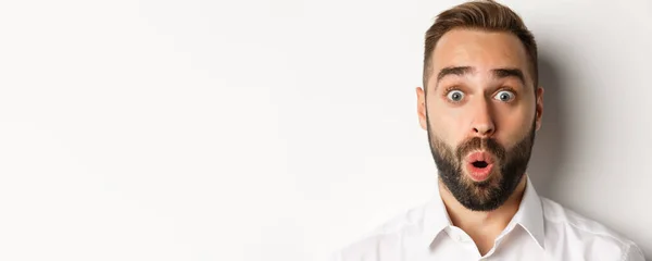 Emoções Conceito Pessoas Headshot Homem Expressar Surpreso Espanto Dizendo Uau — Fotografia de Stock