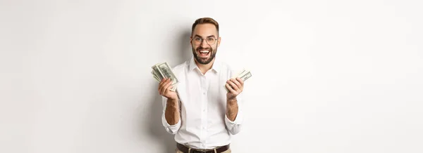 Bonito Homem Negócios Bem Sucedido Contando Dinheiro Alegrando Sorrindo Sobre — Fotografia de Stock