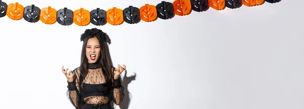 Imagen Bruja Malvada Riendo Mal Haciendo Muecas Mujer Celebrando Halloween —  Fotos de Stock