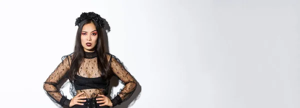 Angry Pissed Asian Female Magician Evil Witch Black Dress Wreath — Fotografia de Stock