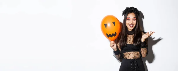 Afbeelding Van Mooie Aziatische Vrouw Vieren Halloween Het Dragen Van — Stockfoto