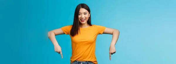 Enthusiastic Pleasant Asian Blong Modern Female Student Inviting You Visit — Stock Photo, Image