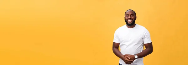 Pozitív Mosoly Fehér Tökéletes Fogakkal Örömmel Afroamerikai Férfi Portréja Boldogan — Stock Fotó