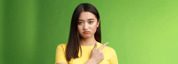 Grumpy Boos Schattig Aziatisch Meisje Klagen Moe Uitgeput Tijdens Universitaire — Stockfoto