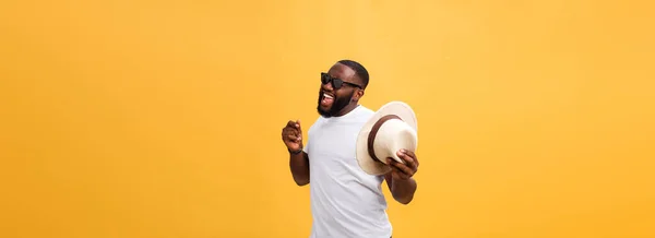 Jovem Preto Homem Top Dança Isolado Fundo Amarelo — Fotografia de Stock