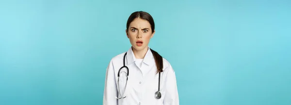 Portrait Shocked Woman Doctor Female Hospital Intern White Coat Looking — Stockfoto