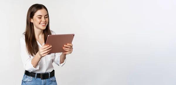 Portrait Beautiful Girl Smiling Looking Happy Watching Digital Tablet Standing — Fotografia de Stock