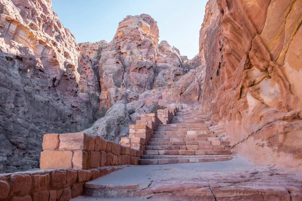 Episka Antika Trappor Grottstaden Petra Jordanien — Stockfoto