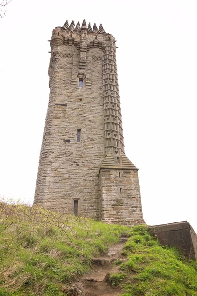 Όρθια Θέα Του Μνημείου Wallace Αναβοσβήνει Πέτρινα Σκαλοπάτια Στο Γρασίδι — Φωτογραφία Αρχείου