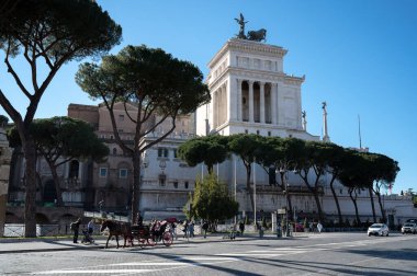 Şehrin tarihi kısmı, Roma 'nın sokakları. Venedik meydanı