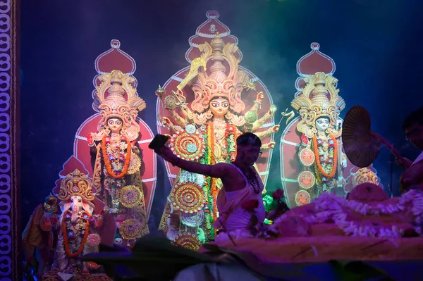 Хаура Західна Бенгалія Індія Жовтня 2019 Індуїстському Священнослужителю Дурґи Поклоняються — стокове фото