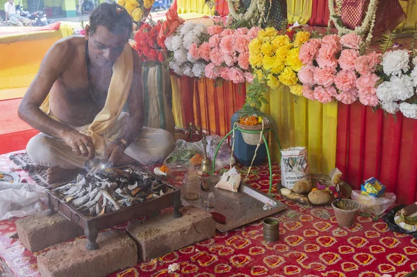 Howrah Batı Bengal Hindistan Haziran 2020 Hindu Rahip Tanrı Jagannath — Stok fotoğraf