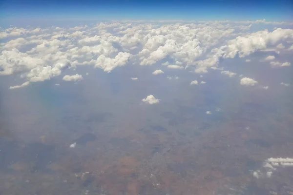 Schöne Weiße Wolken Der Atmosphäre Aufnahme Himmel Aus Dem Flugzeug — Stockfoto