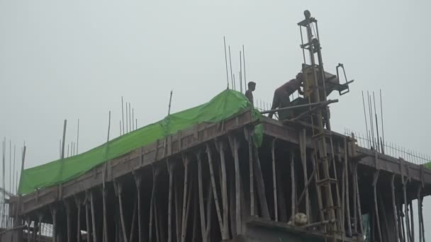 Howrah West Bengal India 12Th September 2021 Casting Roof Top — Stock Video