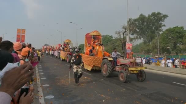 Харідвар Уттаракханд Індія Квітня 2021 Індуїстські Віддані Яскраві Шафран Сукні — стокове відео
