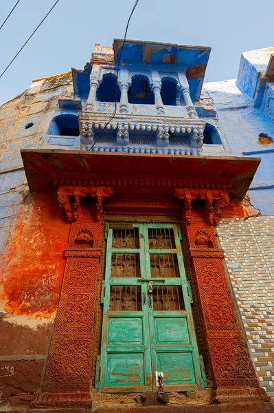 Tradiční Modrý Dům Zelené Dveře Města Jodhpur Rajsthan Indie Historicky — Stock fotografie