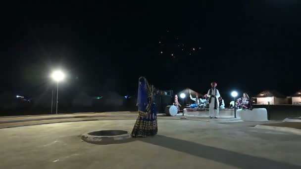 Thar Desert Rajasthan India October 15Th 2019 Female Dancer Dancing — Stockvideo