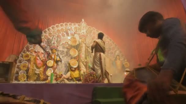 Kolkata India Október 2021 Hindu Papok Imádják Durga Istennő Panchpradip — Stock videók