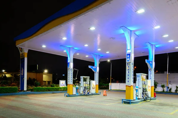 Kalkutta Westbengalen Indien Oktober 2020 Schöne Nachtaufnahme Einer Benzinpumpe Der — Stockfoto