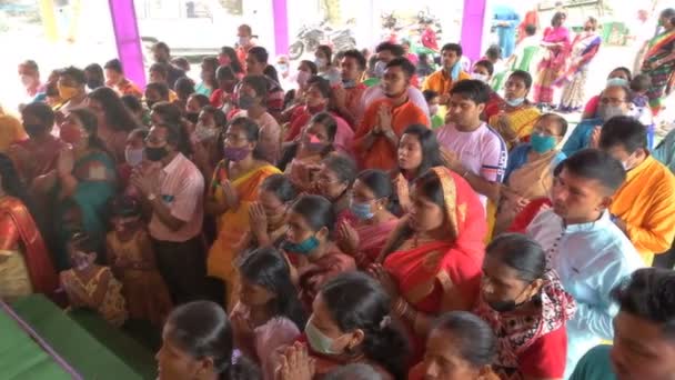 Howrah Západní Bengálsko Indie Října 2021 Hinduistické Purohit Pronášející Sanskrt — Stock video