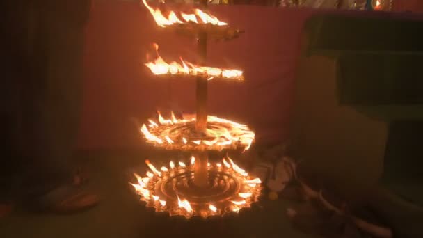 Ховра Индия Октября 2021 Года Время Sondhipujo Aarti Индуистскими Пурохитами — стоковое видео