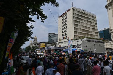 Kolkata, West Bengal, India - 21st July 2022 : All India Trinamool Congress Party, AITC or TMC, at Ekushe July, Shadid Dibas, Martyrs day rally. Party supporters gathering on street.