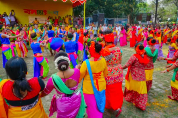 Zamazany Obraz Kalkuty Indie Tancerki Ubrane Kolorowe Sari Tradycyjne Indyjskie — Zdjęcie stockowe