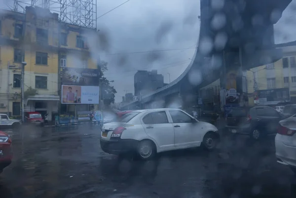 인도의 콜카타 웨스트 2019 빗방울이 떨어지는 교통의 추상적 콜카타 이전의 — 스톡 사진
