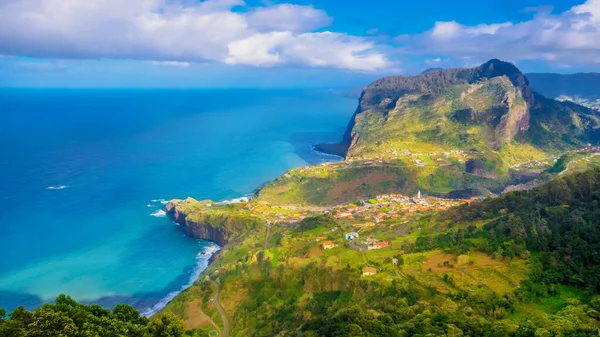 Portekiz Deki Madeira Adasının Okyanus Kıyısındaki Faial Village Kalesi Santana — Stok fotoğraf