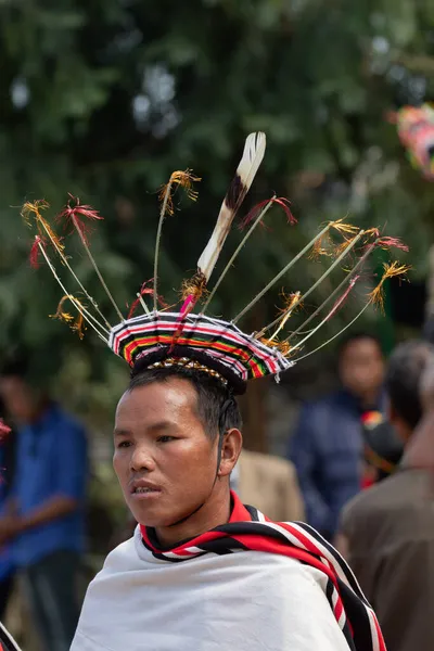 Aralık 2016 Kohima Nagaland Hindistan Geleneksel Giyinmiş Bir Naga Kabilesinin — Stok fotoğraf
