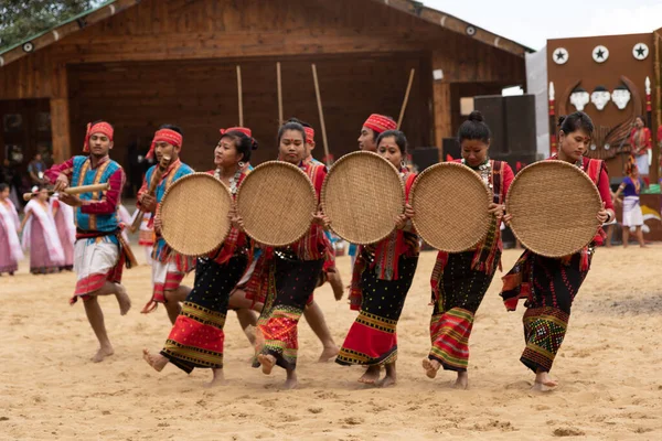 Dança Tribal Nordeste Índia Sendo Realizada Durante Hornbill Festival Nagaland — Fotografia de Stock