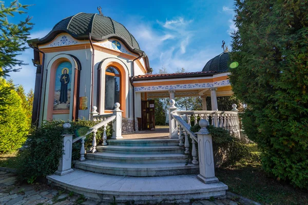 Gyönyörű Kis Szent Petka Kápolna Közelében Chavdar Falu Bulgáriában — Stock Fotó