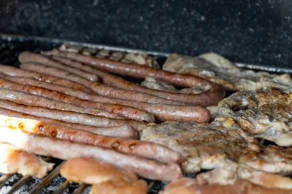 Разнообразие Мяса Гриле Барбекю Древесного Угля — стоковое фото