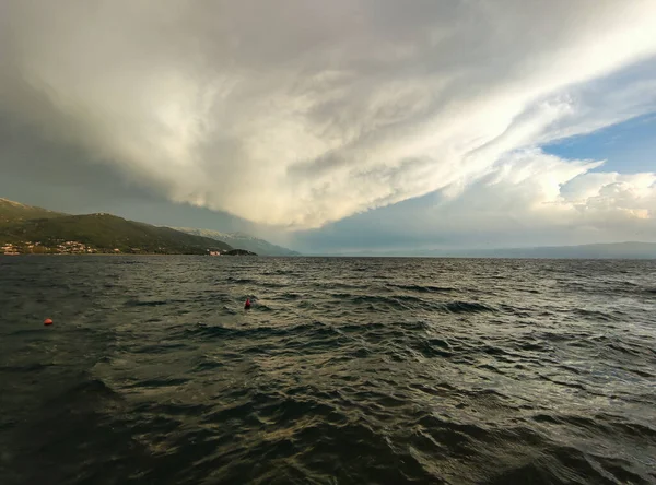 Acque Cristalline Del Lago Ohrid Macedonia Del Nord Durante Tramonto — Foto Stock