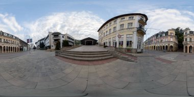 Bulgaristan 'ın Lovech kentindeki ana caddenin 360 manzarası